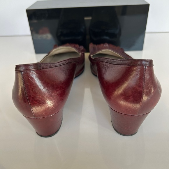 Gucci Vintage Wine Leather Loafer Pump with Fringe and Gold GG Accent size 38/8. - Picture 6 of 8